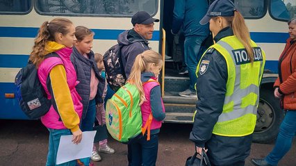 Сім'ї з дітьми, які евакуюються з Харківщини та Сумщини, отримають по 10800 грн на одну особу