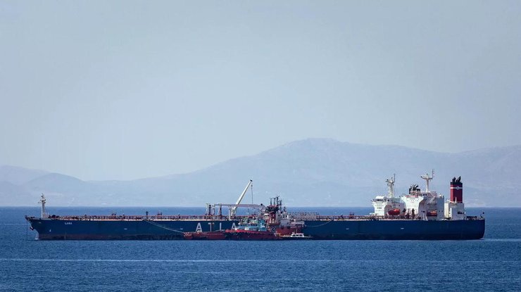 Нафтовий танкер під прапором рф