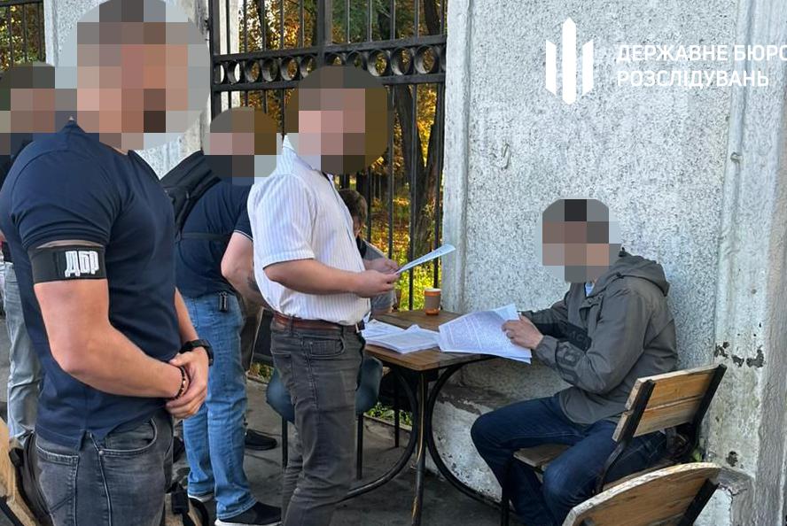 Державне бюро розслідувань передало до суду обвинувальний акт щодо трьох депутатів Київської міськради, яких звинувачують у ухиленні від військової служби
