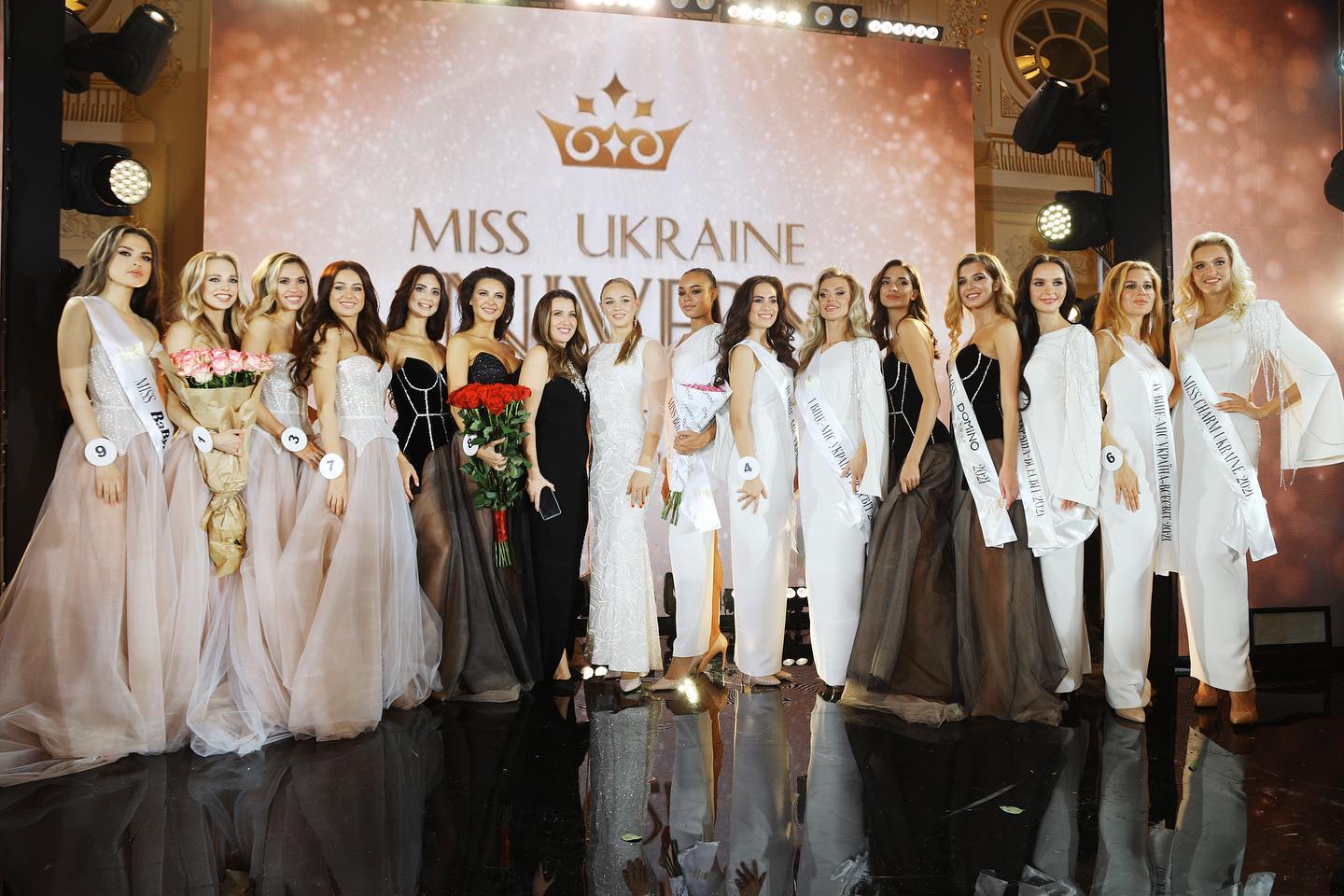 Титул "Мисс Украина Вселенная 2021" завоевала участница шоу "Холостяк"