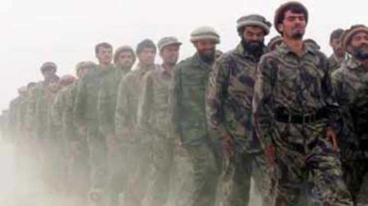 Великобритания помогает Афганистану создавать новую армию