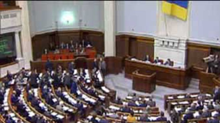 Проправительственного парламентского большинства Киеву не видать