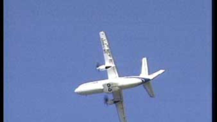 В Фарнборо состоялся демонстрационный полет Ан-140