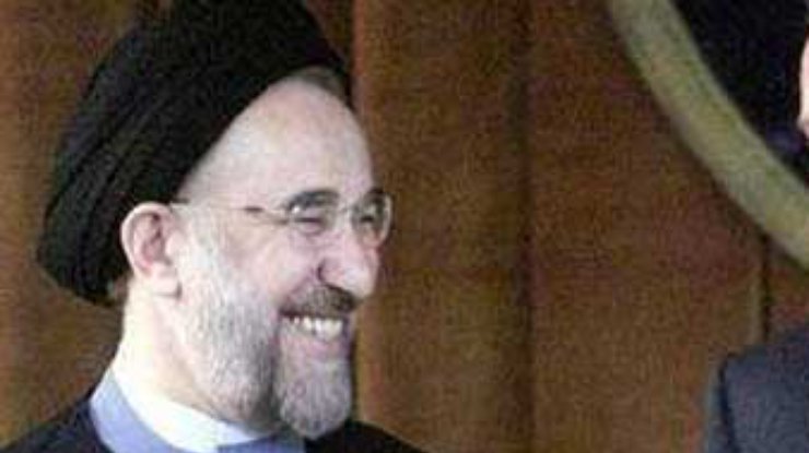 Хатами призывает к мирному решению иракского кризиса