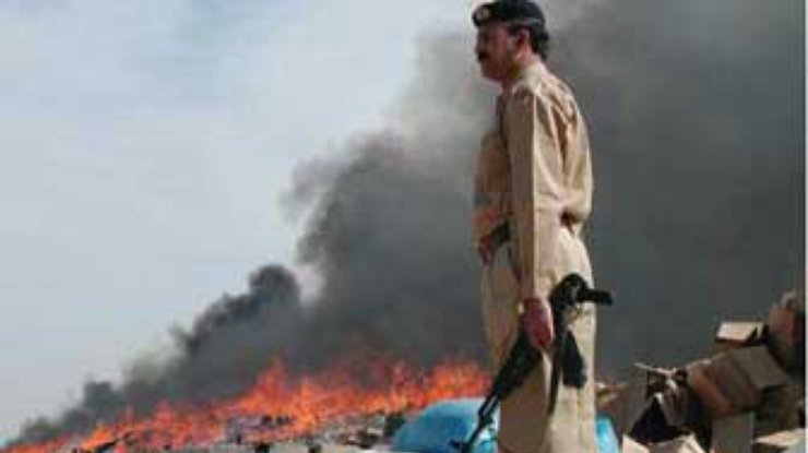 В Пакистане сожжено свыше 40 тонн конфискованных наркотиков