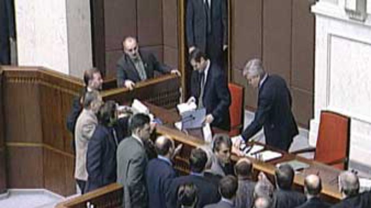 Оппозиция предлагает обсудить в ВР заявление Президента 5 марта