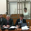 Надія Савченко вимагає пустити сестру на судові засідання