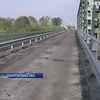 Річку Тису забруднили сміттям від ремонту мосту