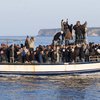 ООН разрешила военным отлавливать перевозчиков беженцев
