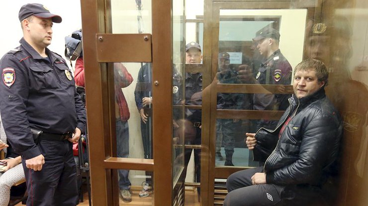 Александр Емельяненко в зале суда. Фото: Tvc.ru