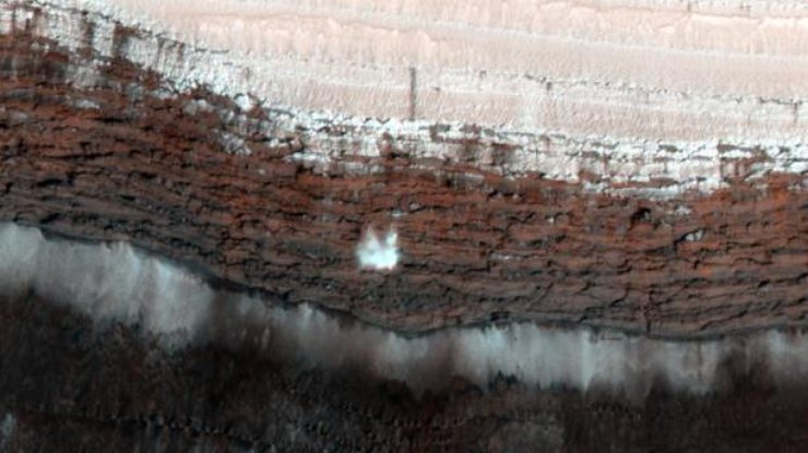 В NASA обнаружили следы древних озер на Марсе 