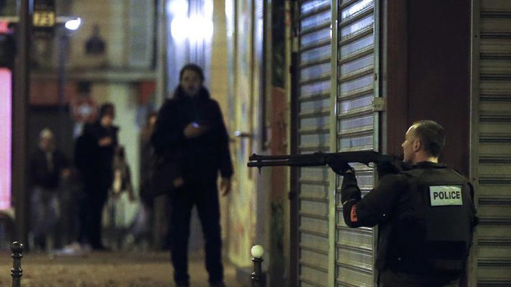 Полиция Франции установила личности некоторых террористов