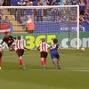 Ветер помог забить гол футболисту Великобритании (видео)