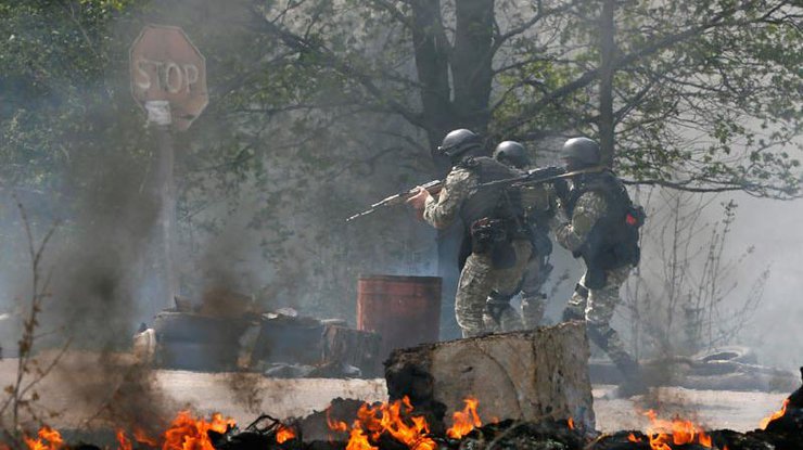 Военных обстреливают под Горловкой. Фото из архива