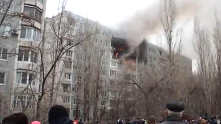 Два взрыва прогремели в жилом доме в Волгограде