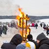 В России на проводы Масленицы сожгли доллар (фото)