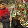 Сотни людей на Майдане почтили память Бориса Немцова (фото, видео)