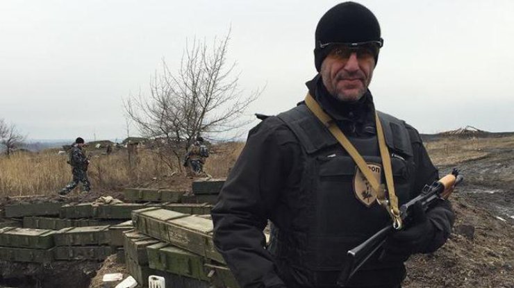 Шкиряка обстреляли на подъезде к позициям военных Украины