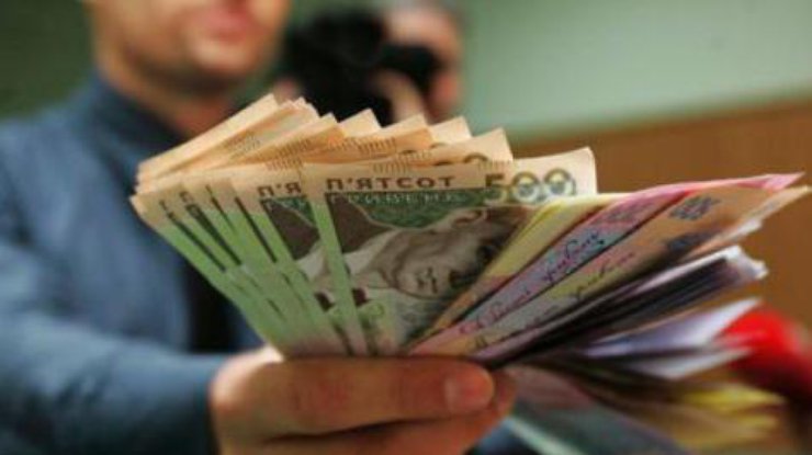 На черном рынке Киева продолжается рост курса доллара