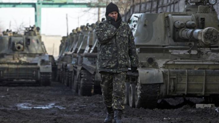 Тяжелая артиллерия остается на Донбассе.