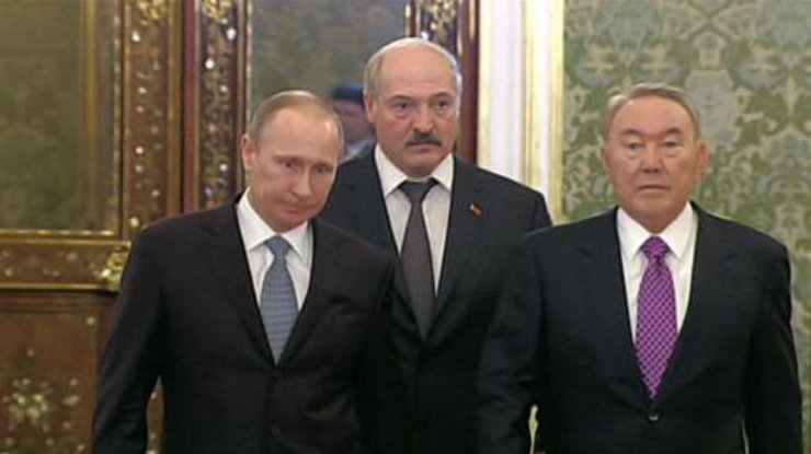 Путин будет говорить с двумя президентами об Украине