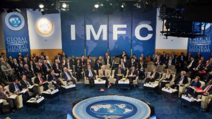 МВФ требует от Украины реструктиризации внешнего долга