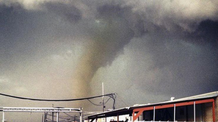 Торнадо разнес дома в Оклахоме. Фото epa.eu