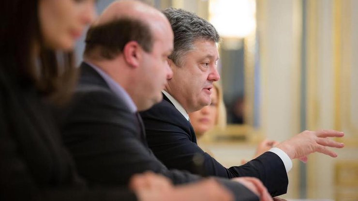 Петр Порошенко подписал указ о создании военно-гражданских администраций