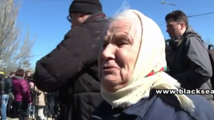 Бабушка хочет умереть в Украине