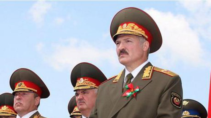 Лукашенко не поедет на парад к Путину