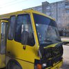 В Запорожье на ходу загорелся автобус с людьми (фото)