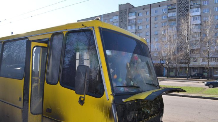 В автобусе находилось 18 пассажиров. Фото zp.mns.gov.ua