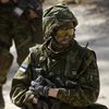Эстония пригрозила расстрелом "зеленым человечкам" из России
