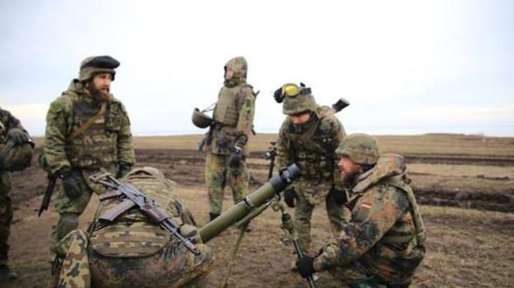 Украинские бойцы отбивают атаки террористов в Широкино