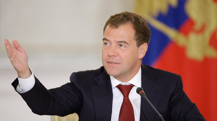 Медведев считает, что Россия поступает с Украиной благородно