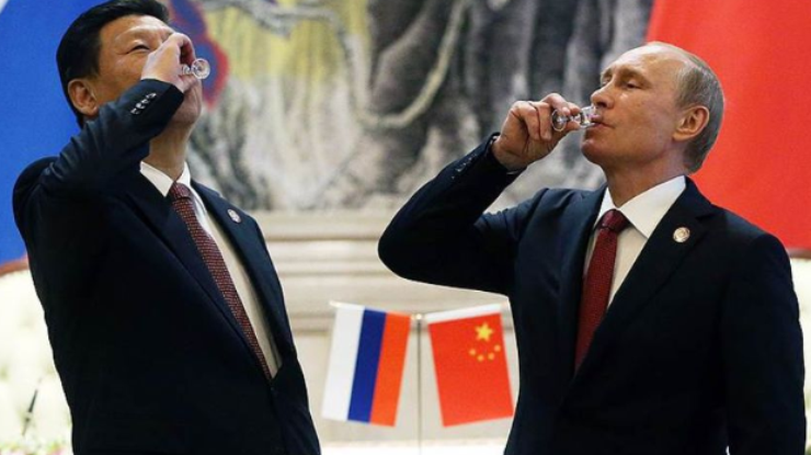 После парада в Москве, Китай приступил к поглощению России