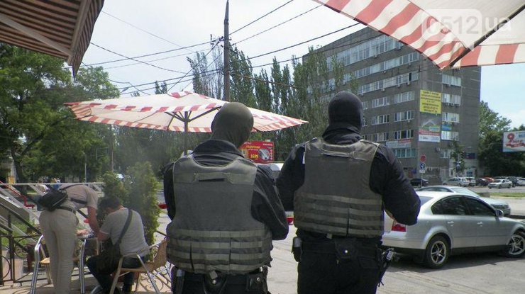 В кафе задержали мужчину. Фото: 0512.com.ua