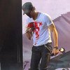 Энрике Иглесиас во время концерта истекал кровью (фото, видео)