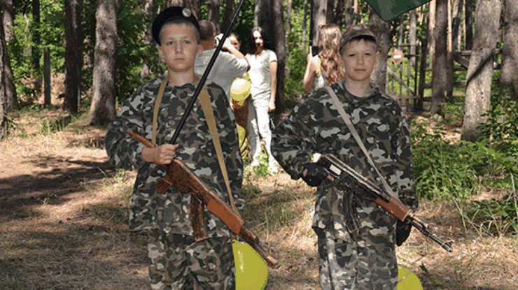 Дети от 7 до 16 лет будут проходить курс молодого бойца. Фото МВД