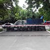 Во Львове заблокировали налоговую автомобилями и шинами (фото)