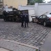В центре Львова перевернулся грузовик с водкой, есть пострадавшие (фото)