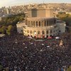 Протесты в Армении: президентский дворец взят в осаду (фото, видео)