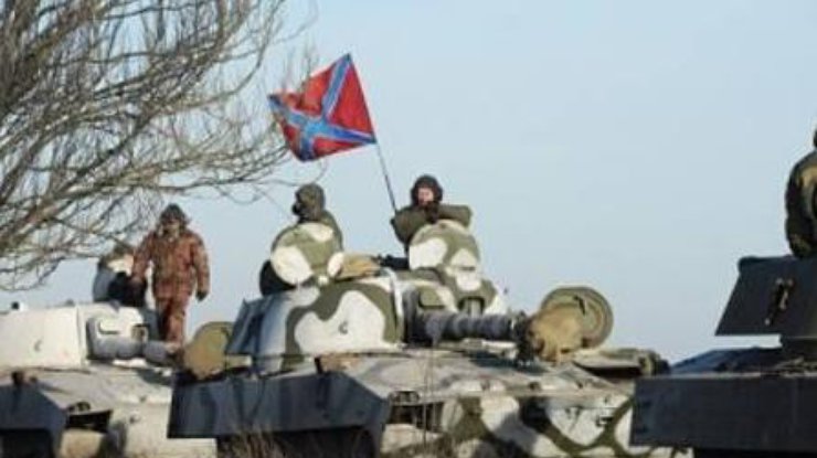 Военные Украины ждут наступления боевиков на танках и бронемашинах. Фото Виктора Муженко