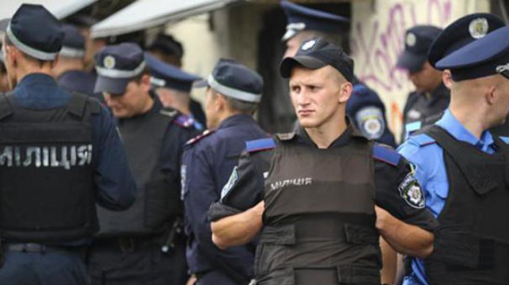 В Киеве срочно усиливают охрану общественного порядка