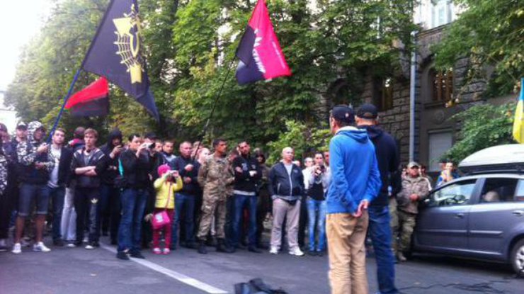Протесты начались с Киева, Херсона и Тернополя. Фото @MaryanKushnir 
