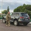 Муженко уволил военных, избивших женщину-волонтера