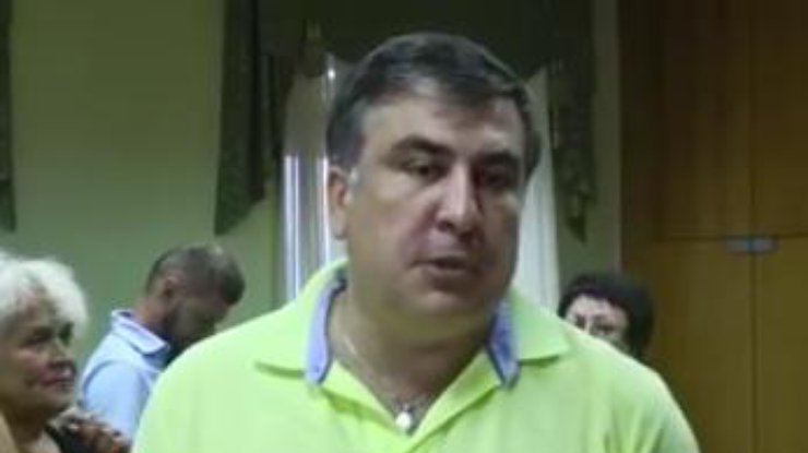 Саакашвили переубедил волонтеров относительно Гайдар