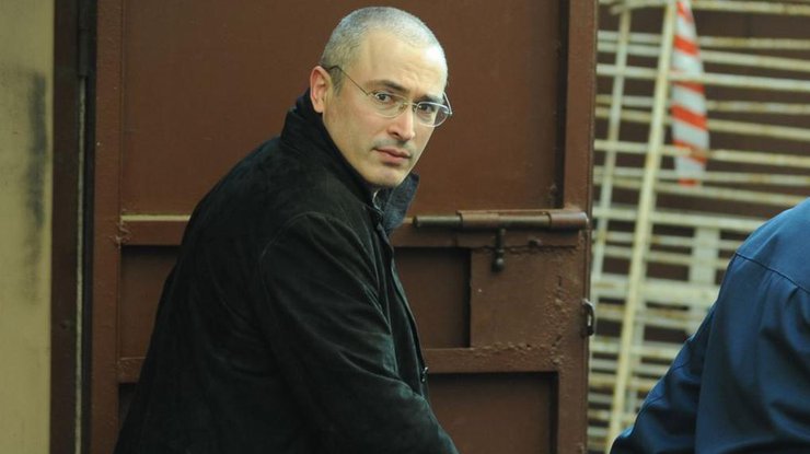 Ходорковский не может работать в Украине, ибо Россия "его страна"