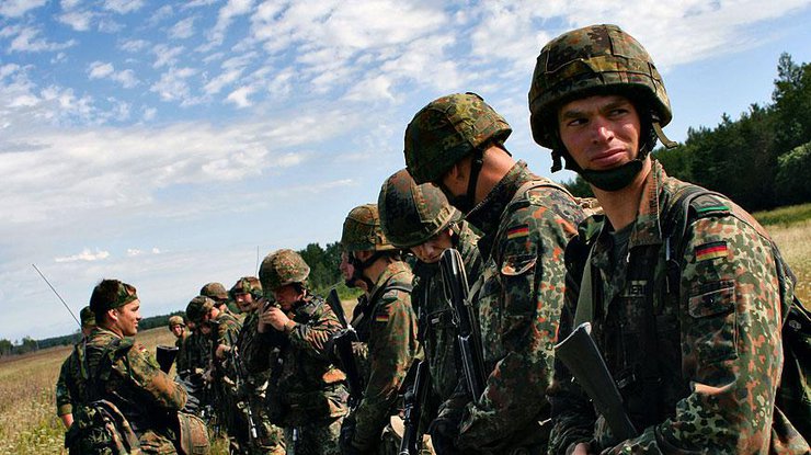 Солдаты и офицеры бундесвера примут участие в военных учениях в Украине