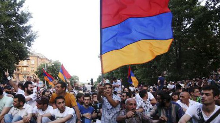 Протесты в Армении